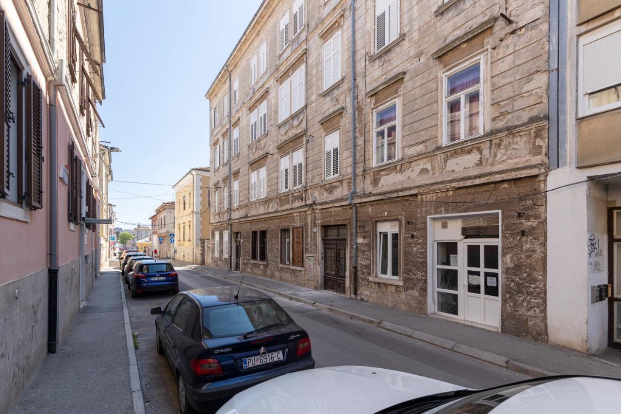 Centar City Pula Apartments Екстер'єр фото